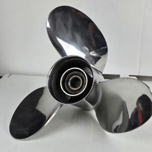 High-performance Suzuki stainless steel propeller also fits other brands