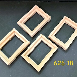 Float frames for 2 1/2 x 3 1/2 x 1/4"  art (4)