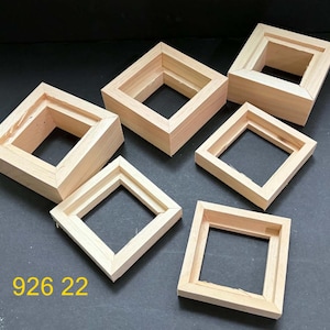 Grab bag of 2 1/2 x 2 1/2" float frames (6)