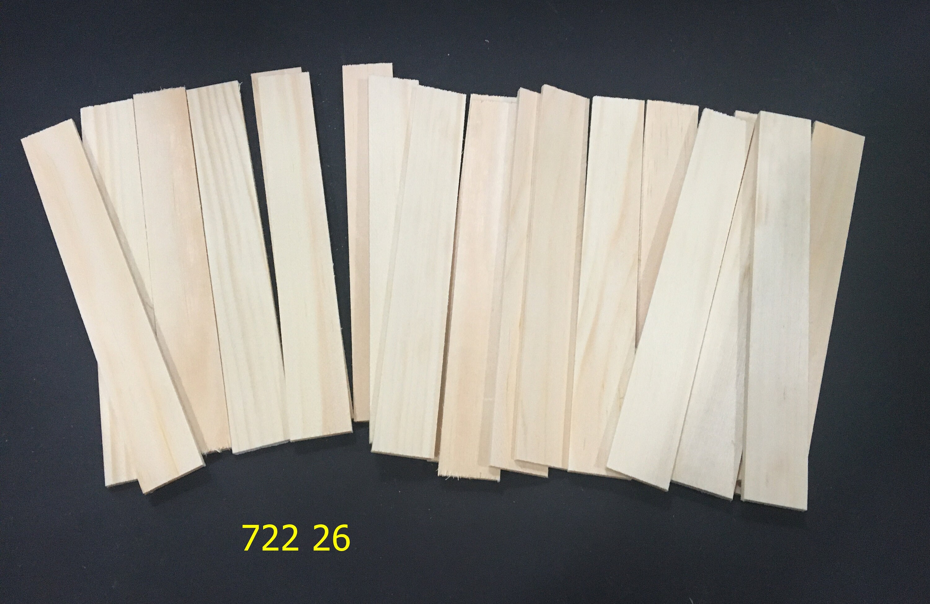 100x Unfinished Wood Sticks, Small Woodcrafts Hardwood Strips, for Crafts Home Decoration Model Toys Building Carving Supplies Accessories 250cm, Size