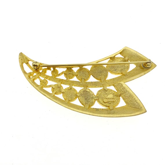 Vintage TAT Textured Gold Tone Brooch, Black/Crea… - image 2