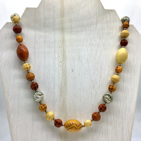 Vintage Etched Earthy Resin Bead Necklace, Boho S… - image 3
