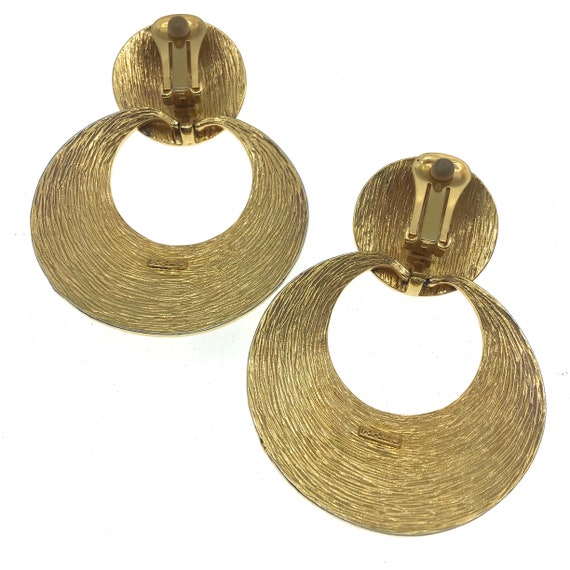Vintage Door Knocker Earrings, Gold Enamel Clip E… - image 3