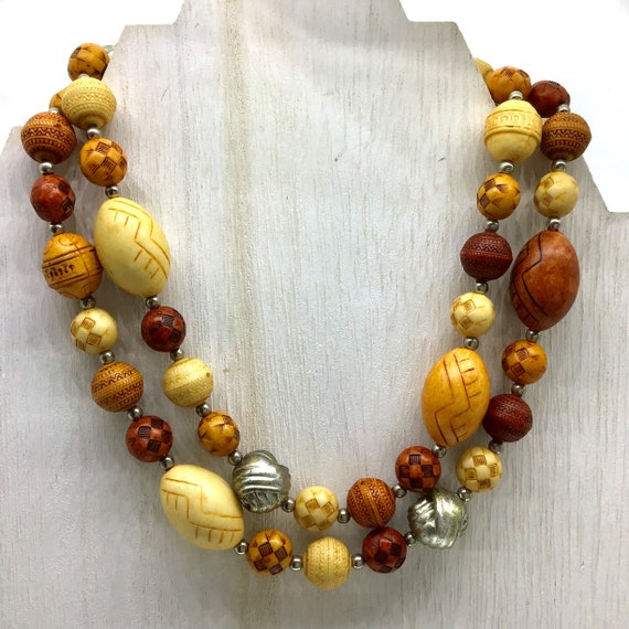 Vintage Etched Earthy Resin Bead Necklace, Boho S… - image 4