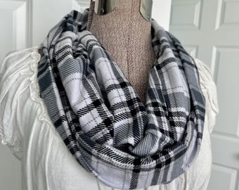 Handmade Cowl, Soft Scarf, Flannel Cowl, Cowl Scarf, Neutral Cowl, Gray Black White Cowl, Fabric Cowl, Neck Warmer, Flannel, Soft Cowl