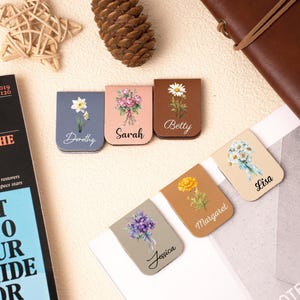 Personalized Leather Bookmark with Birth Flower,Custom Name Bookmark,Magnetic Bookmark,Birthday Gift,Reader Gift,Gifts for Her,Wedding Gift