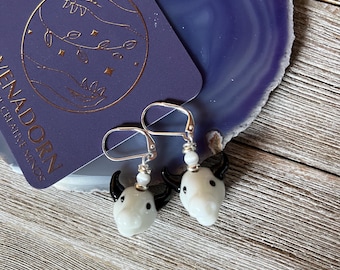 Handgefertigte Glas Stierkopf Ohrringe: Tier Liebhaber Schmuck Geschenk