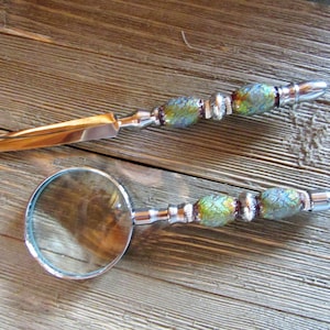 Stylish Desk Set Gift with Magnifying Glass and Letter Opener - Color Changing Beads, Handmade Office Decor, Unique Gift for Dad or Busy