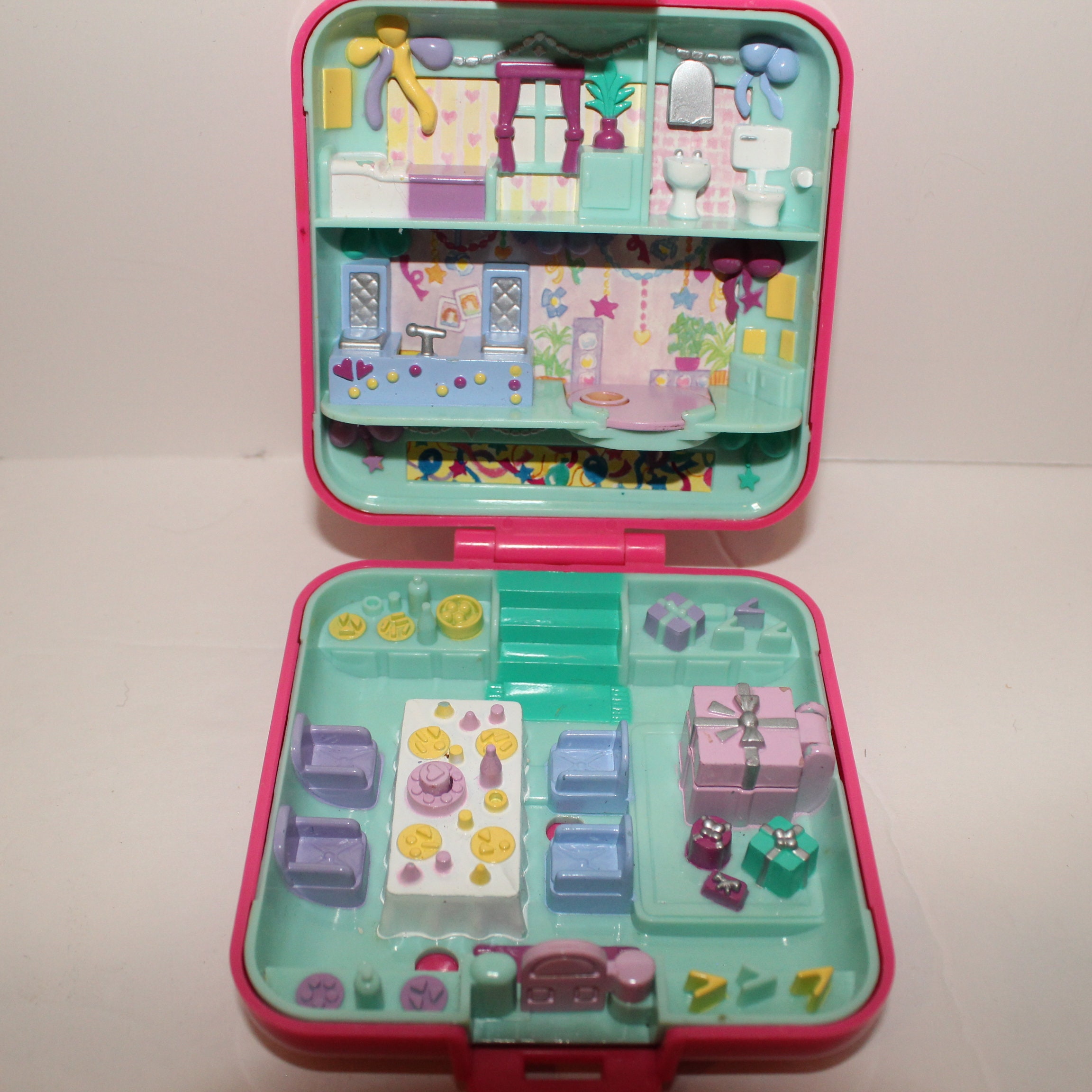 Polly pocket hotsell partytime surprise 2019