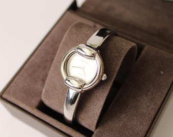 Vintage Gucci 1400L Watch with Box  Elegant Silver (Stainless Steel) Wristwatch Quartz