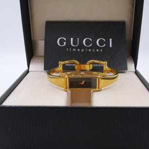 Vintage Gucci Watch Tank with Box Black Dial Gold 1500 Bracelet Tank Watch Elegant Gold Quartz Wristwatch