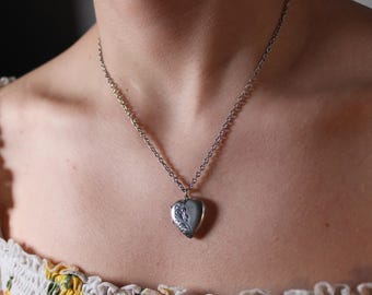 Vintage Etched Sterling Silver Heart Locket Necklace
