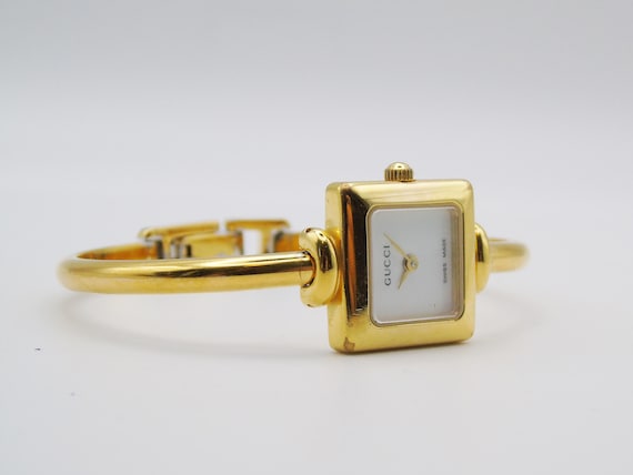 Working Vintage Gucci Watch Square 1900L Gold Gold Dial  display picture 1