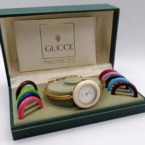Vintage Gucci Change Bezel Watch – Gold-plated With 10 