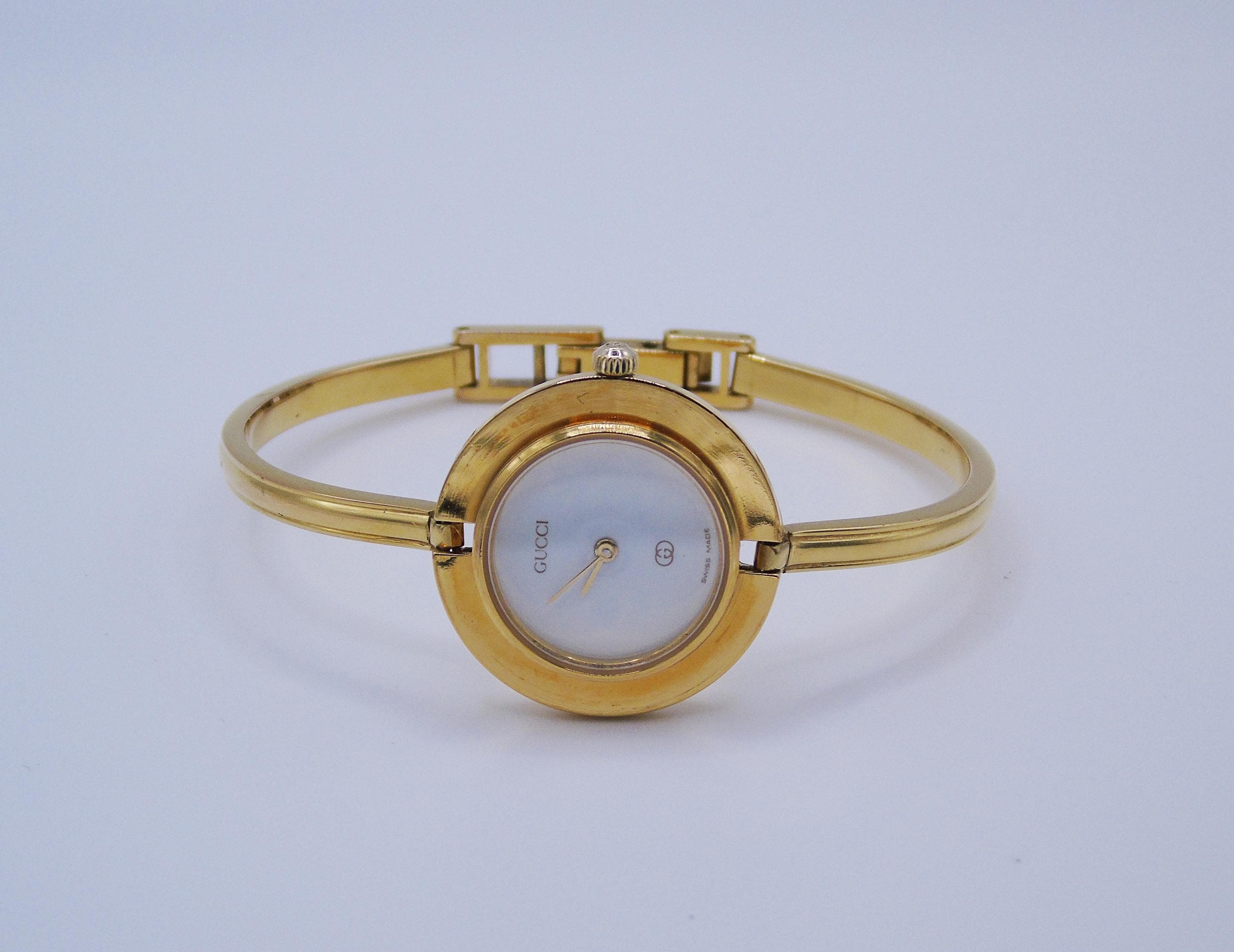 【GUCCI】グッチ　チェンジベゼル　ゴールドウォッチ　ブレスレットヴィンテージ GUCCI チェンジベゼル – Trip