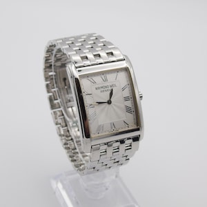 Montre Tank pour hommes Raymond Weil - Verre saphir, affichage analogique, très bon état