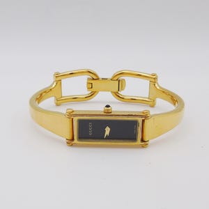 Gucci 1500L gouden horloge – vintage Gucci-horloge, elegant gouden tankhorloge G22