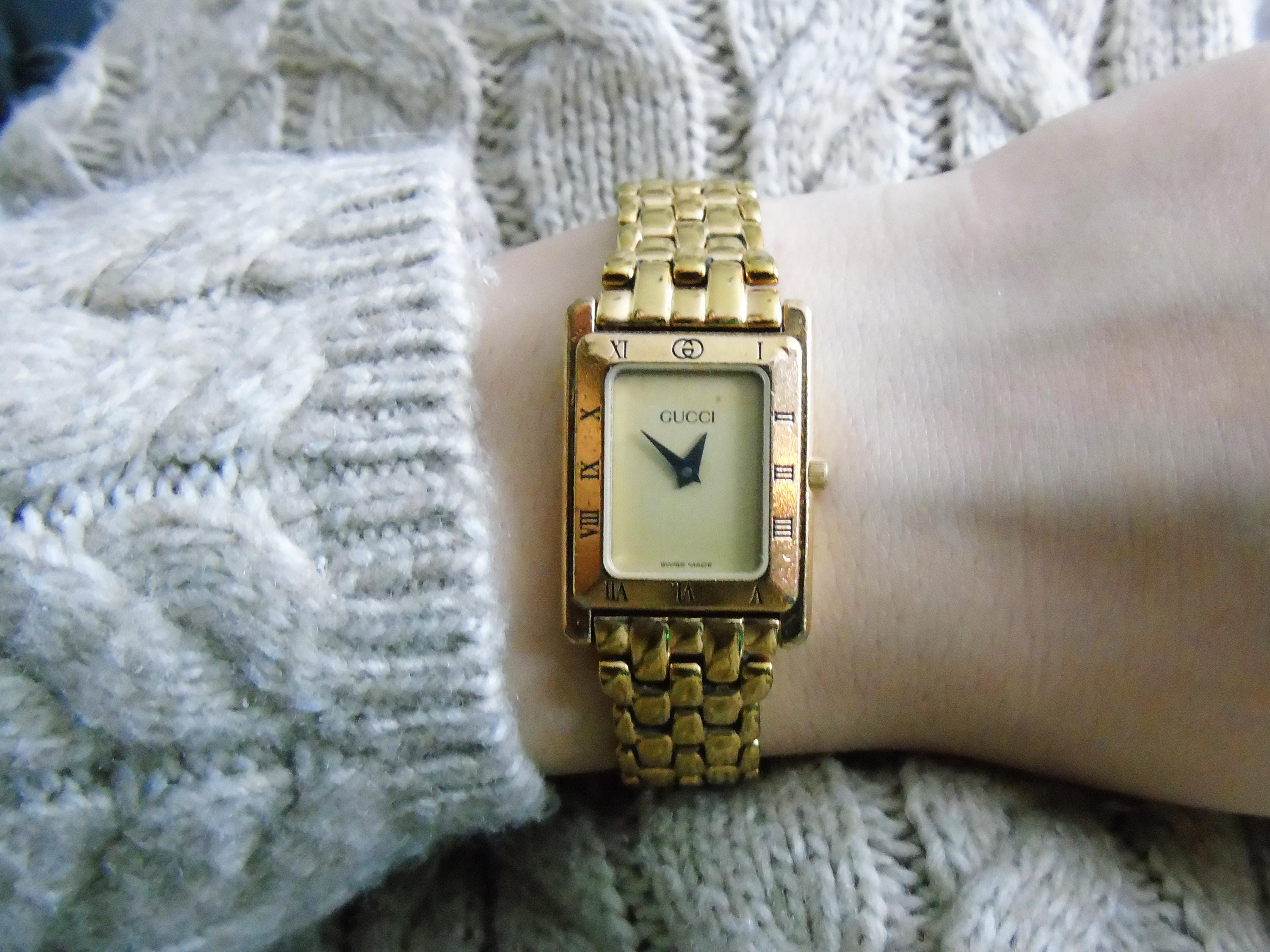 Gucci 4200L Ladies Gold Tank Watch – Rare Gold Dial, New Battery