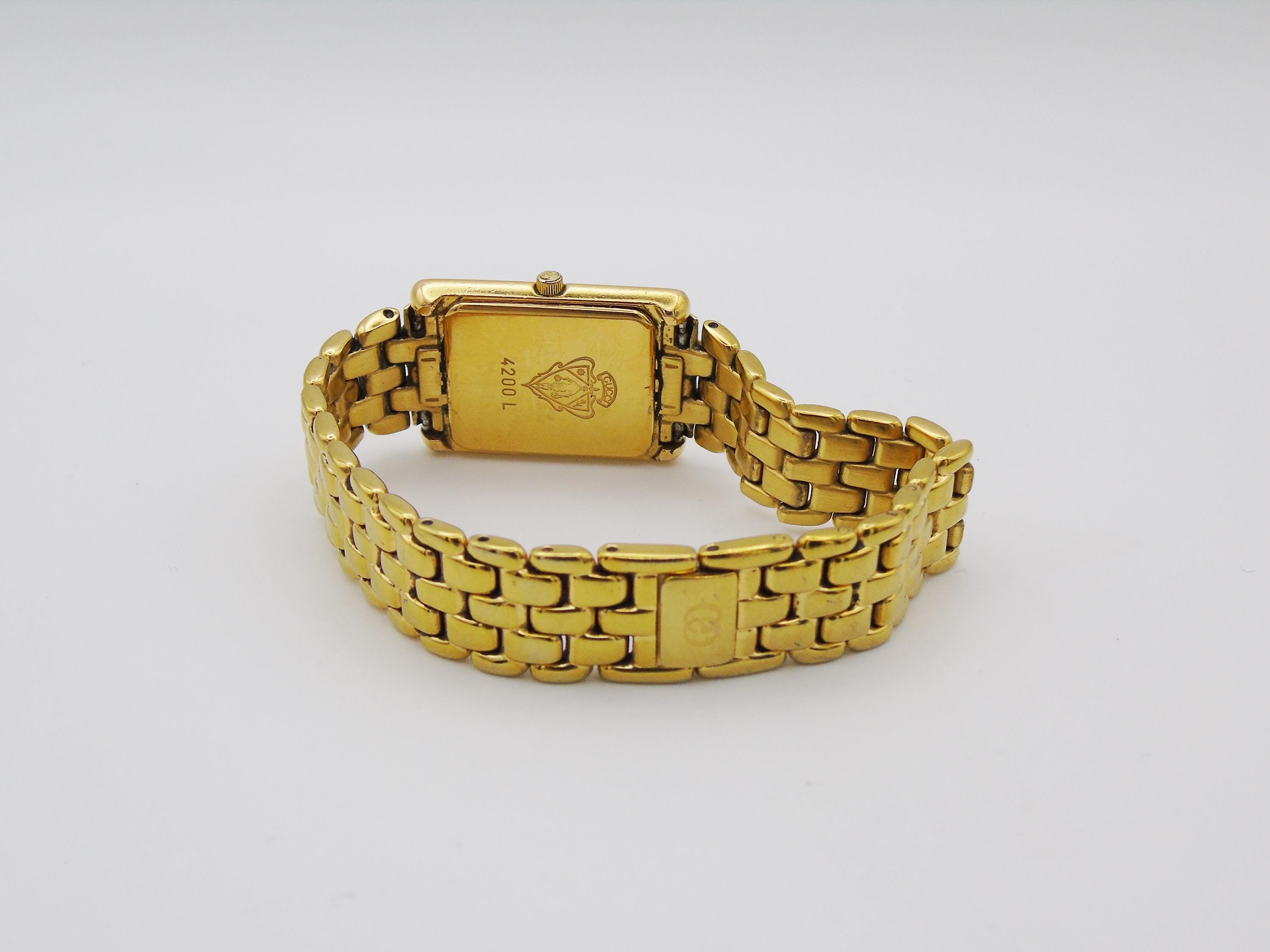 稼働品！グッチ♦︎4200L♦︎レディース腕時計 Gucci 4200L Ladies Gold Tank Watch – Rare Gold Dial, New Battery