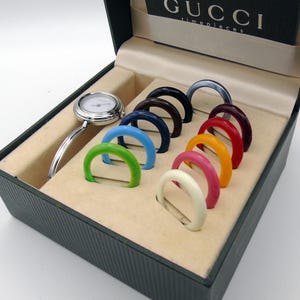 Vintage Gucci Bezel Watch 90s Change Bezel Silver Wristwatch Luxury Designer Elegant Small Quartz
