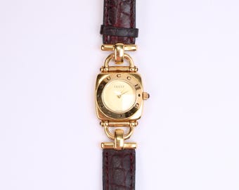 Gucci 6300L Watch - Horsebit Collection Gold Plated MOP Dial Quartz Working (Mother of Pearl )