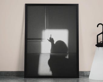 中指フェミニストアートプリント：白黒の部屋の装飾