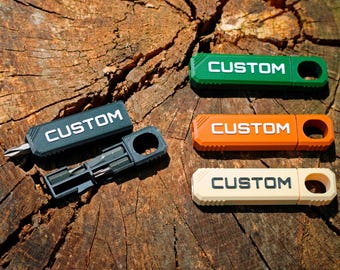 Custom Pocket Screwdriver – Compact EDC Multi-Bit Tool – Magnetic Bit Holder – Father’s Day Gift for Him – Keychain Tool - 10 Colors - PETG