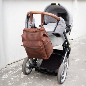Leder-Windelrucksack für Mama, große Wickeltasche, Reisetasche für neue Mutter, multifunktionale Ledertasche, geräumige Babytasche, braune Wickeltasche