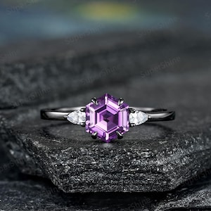 Hexagon Cut Amethyst Engagement Ring Black Gold Three Stone Wedding Ring Minimalist Gothic Anniversary Rings For Women Birthstone Ring Gifts