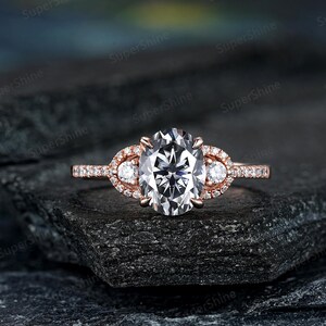 Vintage Oval Shaped Gray Moissanite Engagement Ring Solid Gold Wedding Rings For Women Dainty Moissanite Cluster Promise Rings Gifts For Her