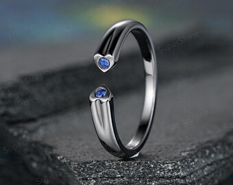 Anel de casamento aberto em forma de coração com safira azul royal, estilo gótico, em ouro negro, para mulheres, anéis personalizados para usar em conjunto, presentes para ela.