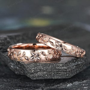 Lily Couple Ring Set Nature Inspired Leaf His And Her Wedding Bands May Birth Flower Promise Rings Vintage Mens Ring Stacking Match Rings