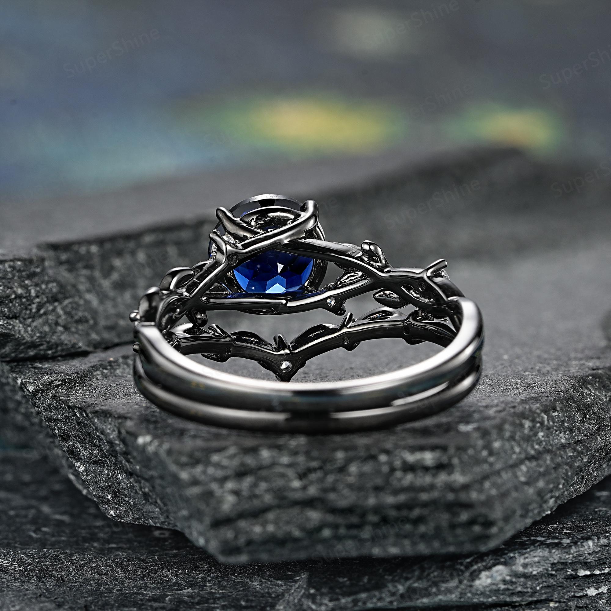 Black Gold Round Cornflower Blue Sapphire Engagement Rings Set