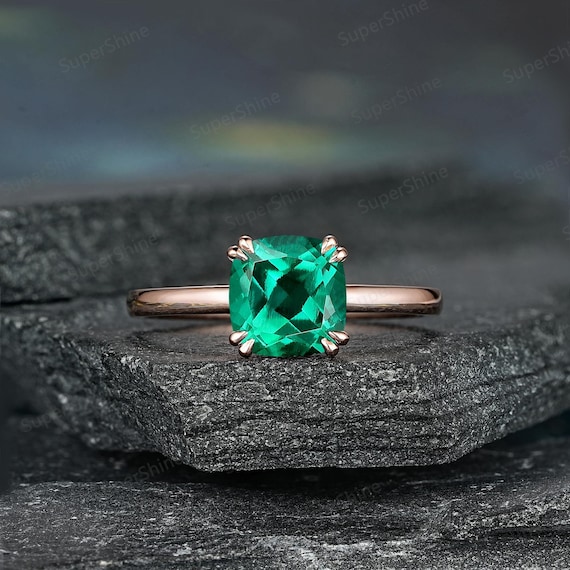 Antique Cushion Cut Emerald Engagement Ring Gold Solitaire Wedding