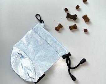 Reflective Dog Treat Pouch – Waterproof Training Treat Bag with Clip & Drawstring, Night Visibility Accessory