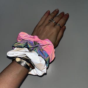 Reflective Scrunchie Bundle Set, Women's Reflective Hair Band, Hair Accessories for Daily Wear, Winter, Glow in the Dark, Colourful Hair Tie