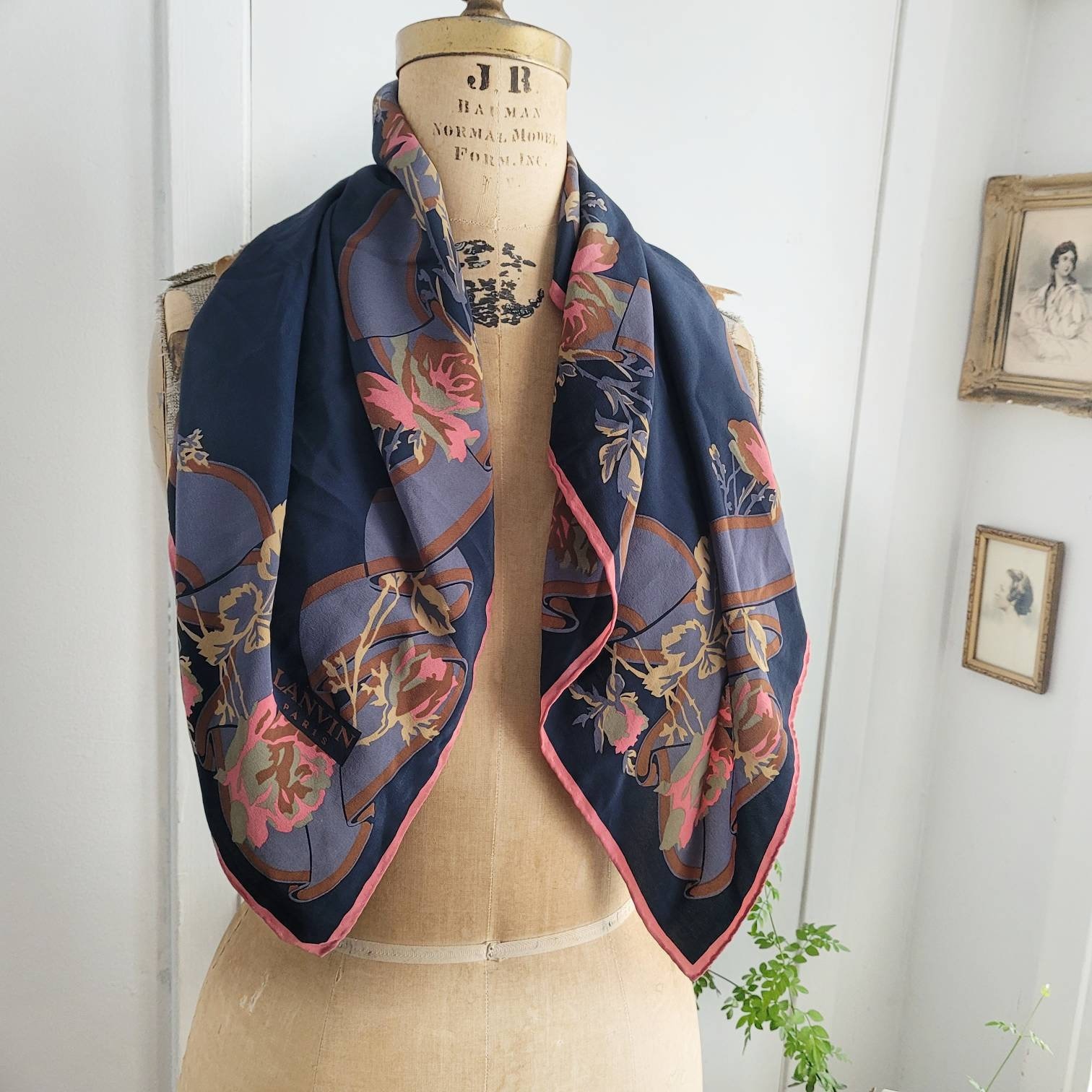 Women's designer and luxury scarves, silks – LANVIN
