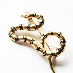 Vintage snake brooch enamel goldtone serpent pin