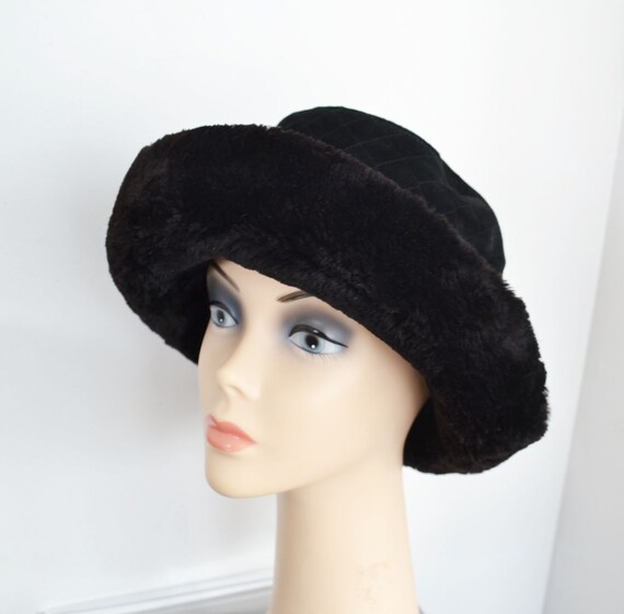 Black Beaver fur hat with suede top