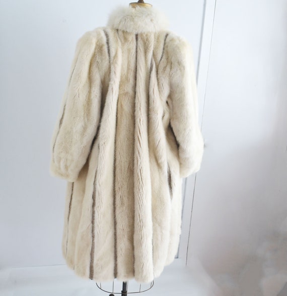 Vtg White Mink And Fox Fur Coat Full Length Size Large Canada Vtg White Mink And Fox Fur Coat Full, Large White Fur Coats