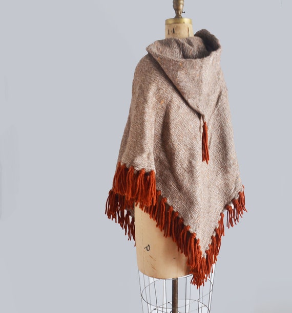 vintage wool poncho - hand loomed poncho - 70s hom