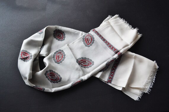 Vinatge Mens silk scarf white Paisley with fri