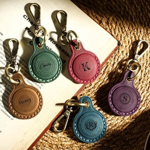 Personalized Leather Keychain Holder For Air Tag, Custom AirTag Leather Case, Engraved Leather Keychain, AirTag Keyring, Leather Accessories