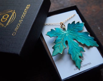 Maple leaf necklace, Autumn necklace, Nature jewelry, Long statement necklace, Botanical necklace, Gift for Mom, Verdigris patina