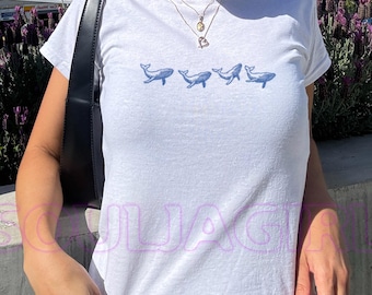 Camiseta de delfín para bebé: top corto con gráfico Y2K, adorable camiseta de animales marinos, estética retro de los 2000, estilo indie y coqueto, regalo para ella, camiseta bonita