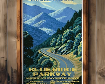 Peut inclure: Une affiche de voyage encadrée représentant une route sinueuse à travers les montagnes Blue Ridge. Le texte indique ESTABLISHED JUNE 30, 1936, BLUE RIDGE PARKWAY, AMERICA'S FAVORITE DRIVE, NATIONAL SCENIC BYWAY et NATIONAL PARK SERVICE avec un logo.