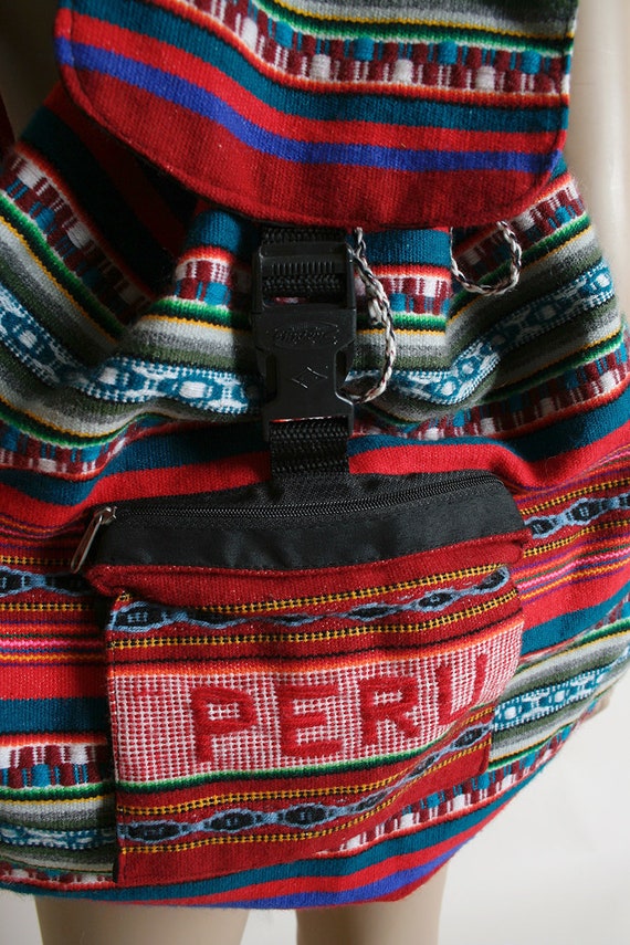Peruvian Textile Weaving Patterns texture background | Premium AI