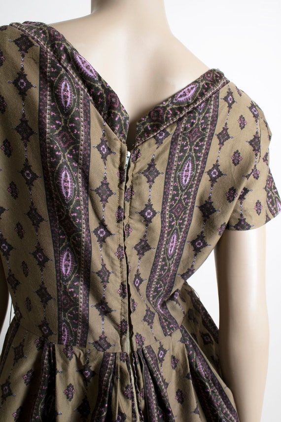 Vintage 1950s Dress - Dark Olive Brown & Purple S… - image 5