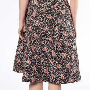 Vintage Rose Print Quilt Skirt A-Line Knee Length Black & Pink Floral Print Skirt 1970s Cotton Small 26 Waist image 6