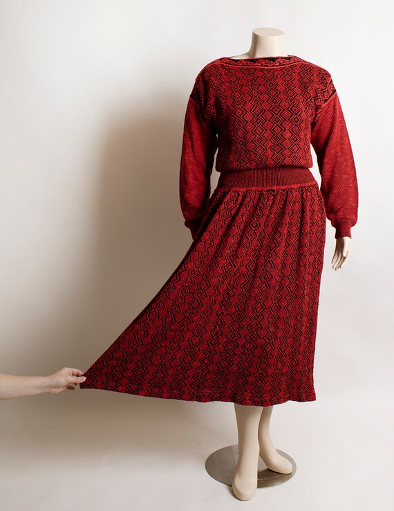 Vintage Red & Black Knit Sweaterdress - Geometric… - image 5